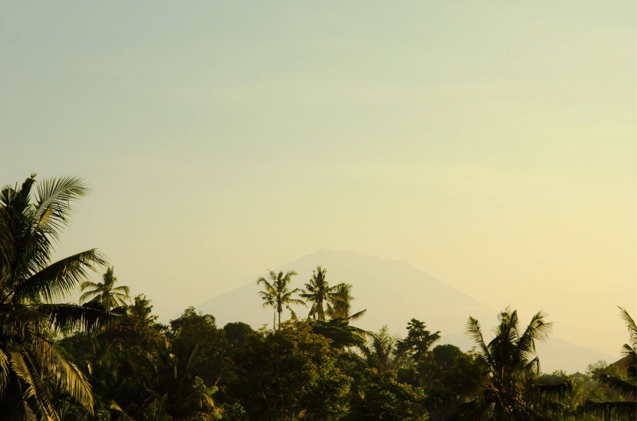 60 Volcano at sunrise